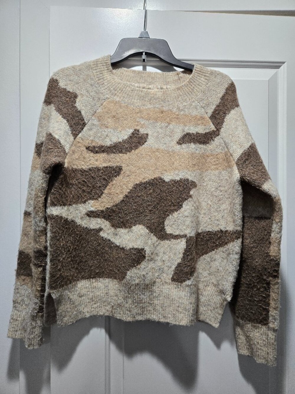 Moth Anthropologie Abstract Camo Knit Sweater Medium